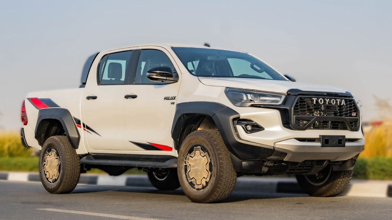 تويوتا هيلوكس 2026 Toyota Hilux GR-Sport 4.0L AT Petrol (White)