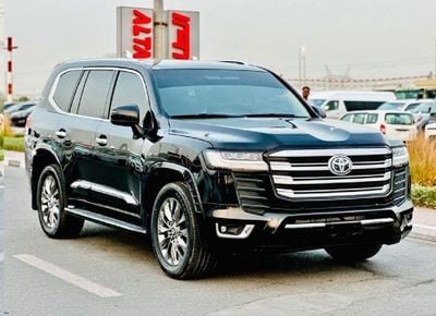 Toyota Land Cruiser GXR 2012 Facelift to 2024 Shape LC300 Full Option Very Clean And Perfect condition