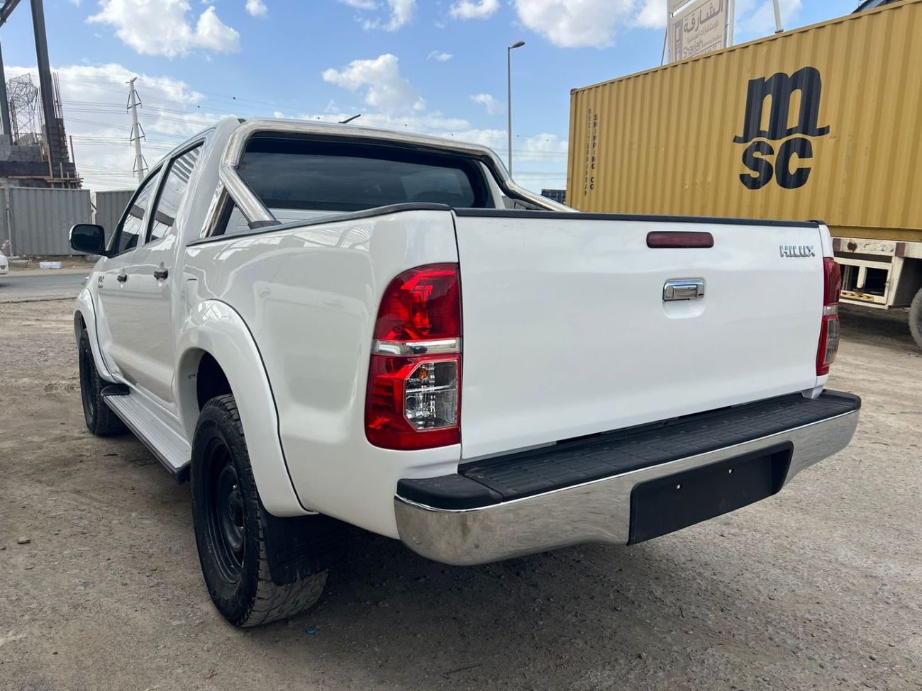 تويوتا هيلوكس