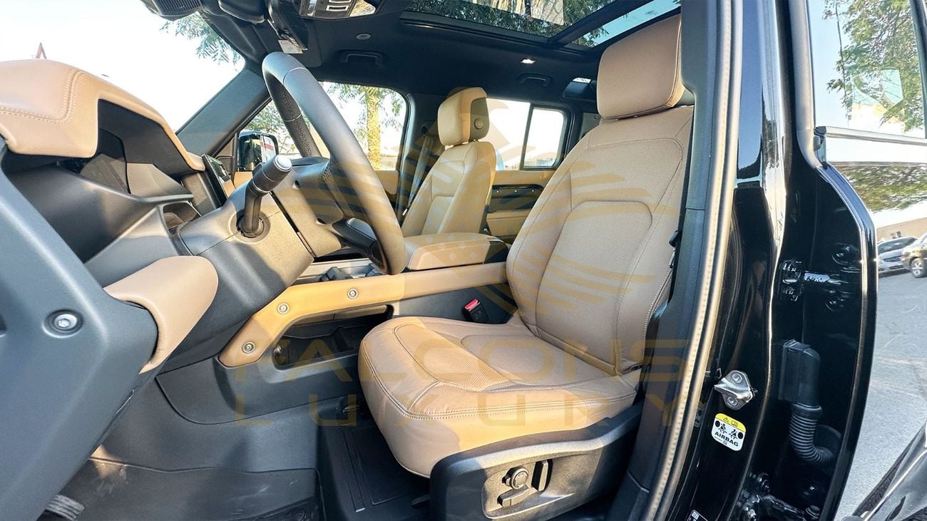 Land Rover Defender P400 110 HSE 3.0L (5 Seater)