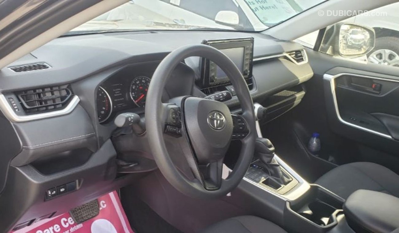 Toyota RAV4 TOYOTA RAV4 2019  LE FULL OPTION