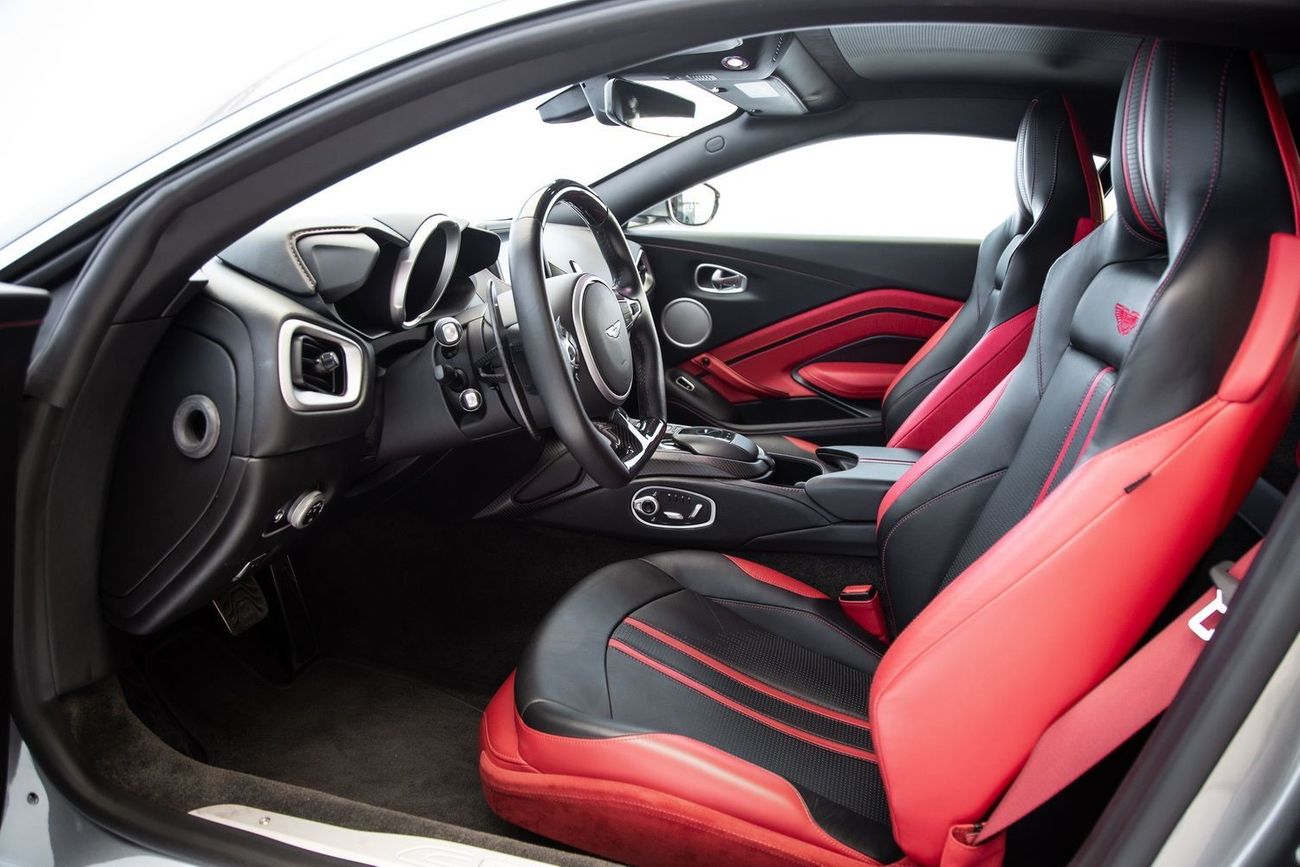 Aston Martin Vantage