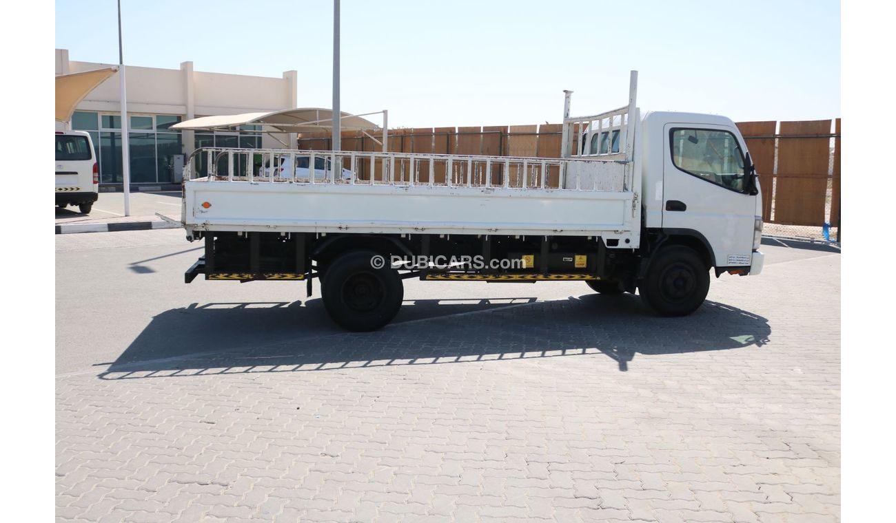 Mitsubishi Fuso Canter CANTER 2007 AND 2008 WITH GCC SPECS AND EXCELLENT CONDITION