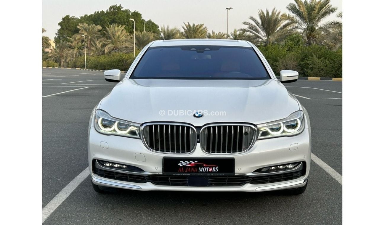 BMW 750Li Luxury Executive BMW 750LI XDrive 2017 GCC V8 4.4L Full option // Perfect condition // Under service