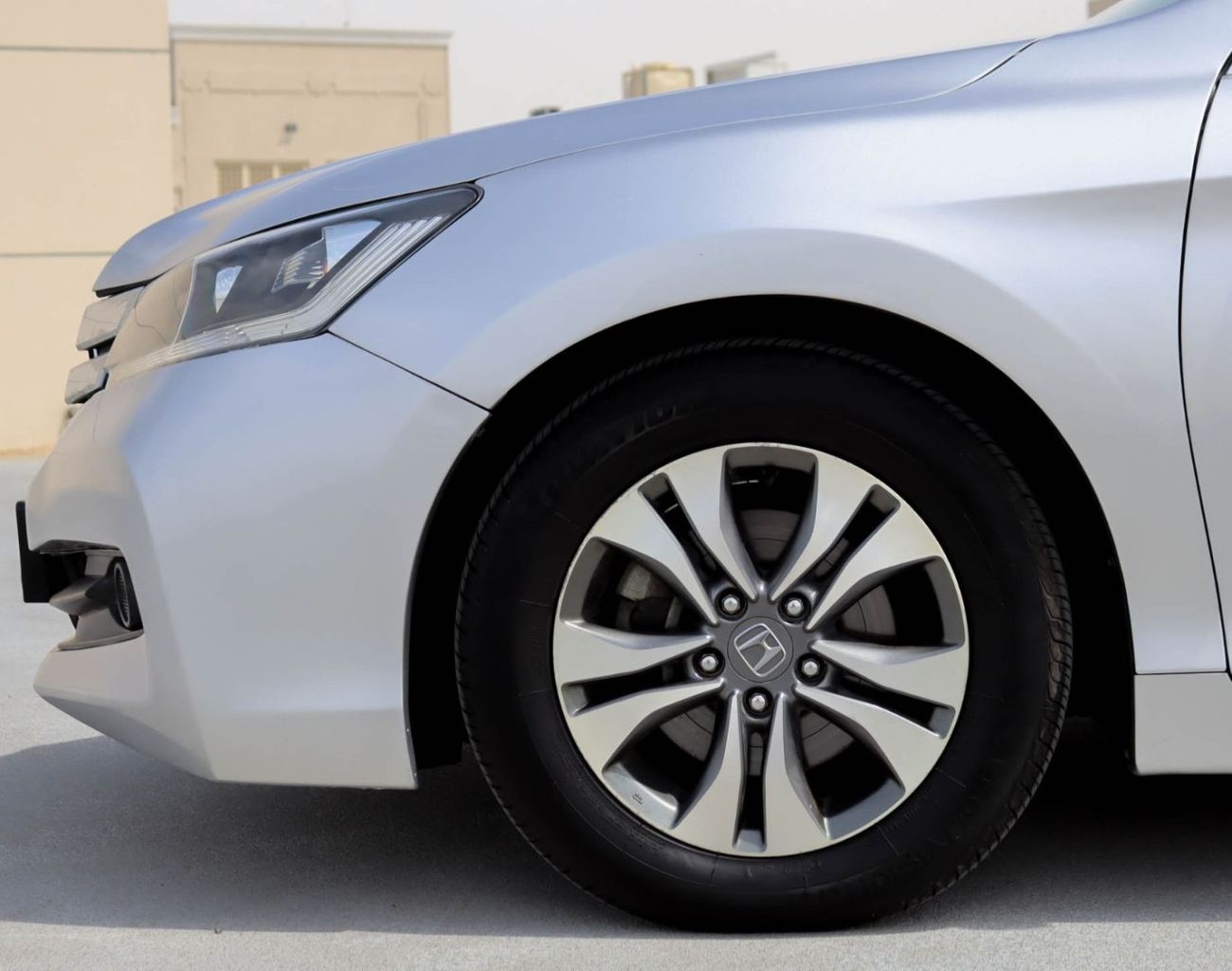 Honda Accord EX 2.4L Honda Accord 2.4L v4 2016 GCC accident-free in excellent condition