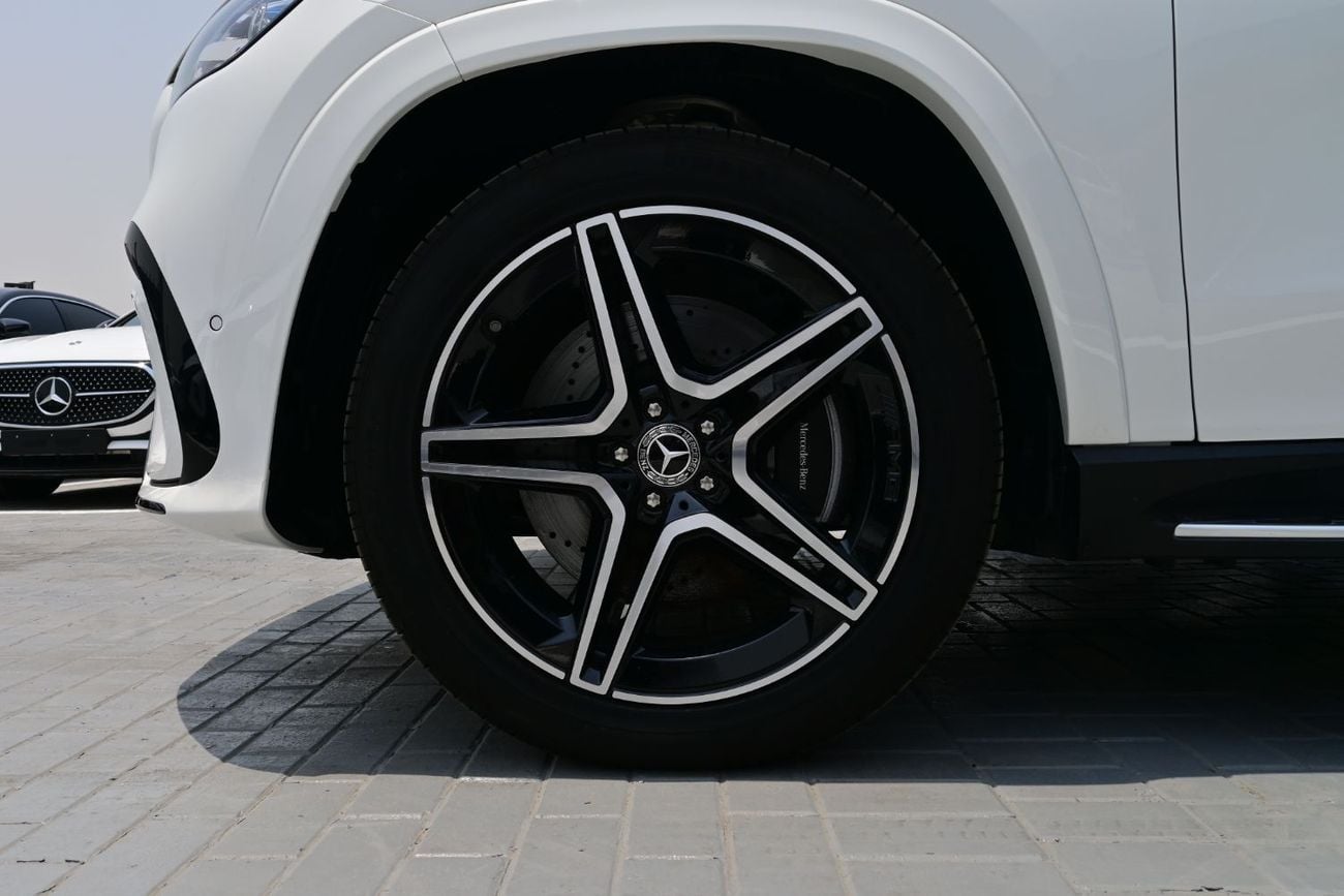 مرسيدس بنز GLS 450 Mercedes GLS 450 SUV, 3.0L Turbo In-Line 6 with Mild Hybrid, Model 2024