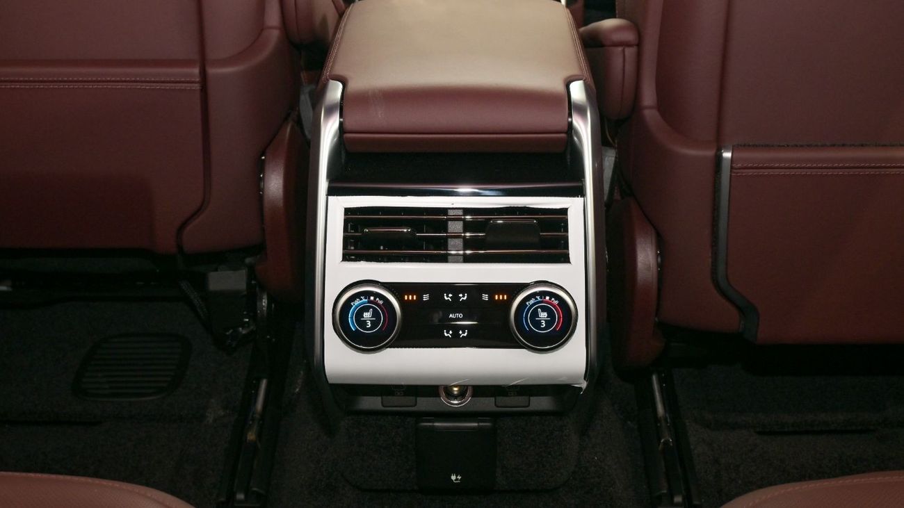 لاند روفر رينج روفر Autobiography P530 4.4L Range Rover Autobiography V8 - Pilot Seat - Fully loaded - 2025