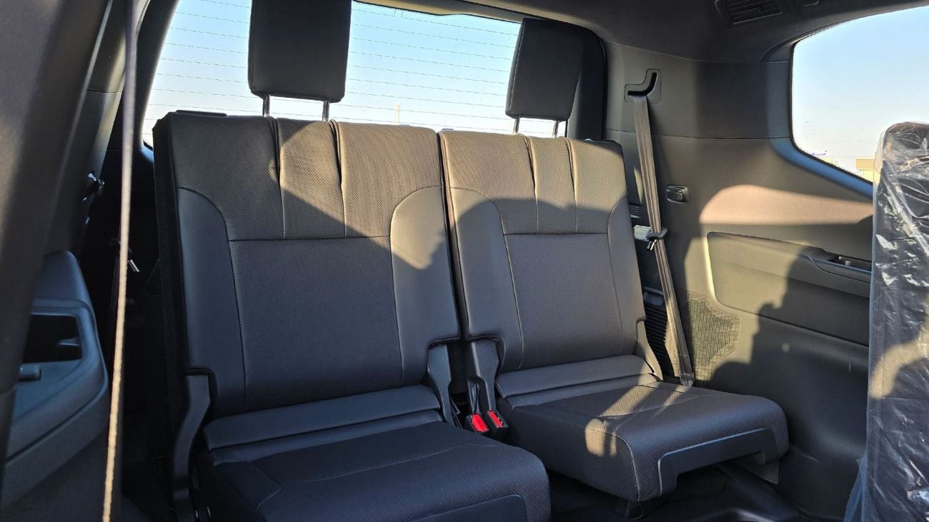 تويوتا لاند كروزر 2026 Toyota Land Cruiser 300 GXR 3.3L Twin Turbo AT Diesel (White)