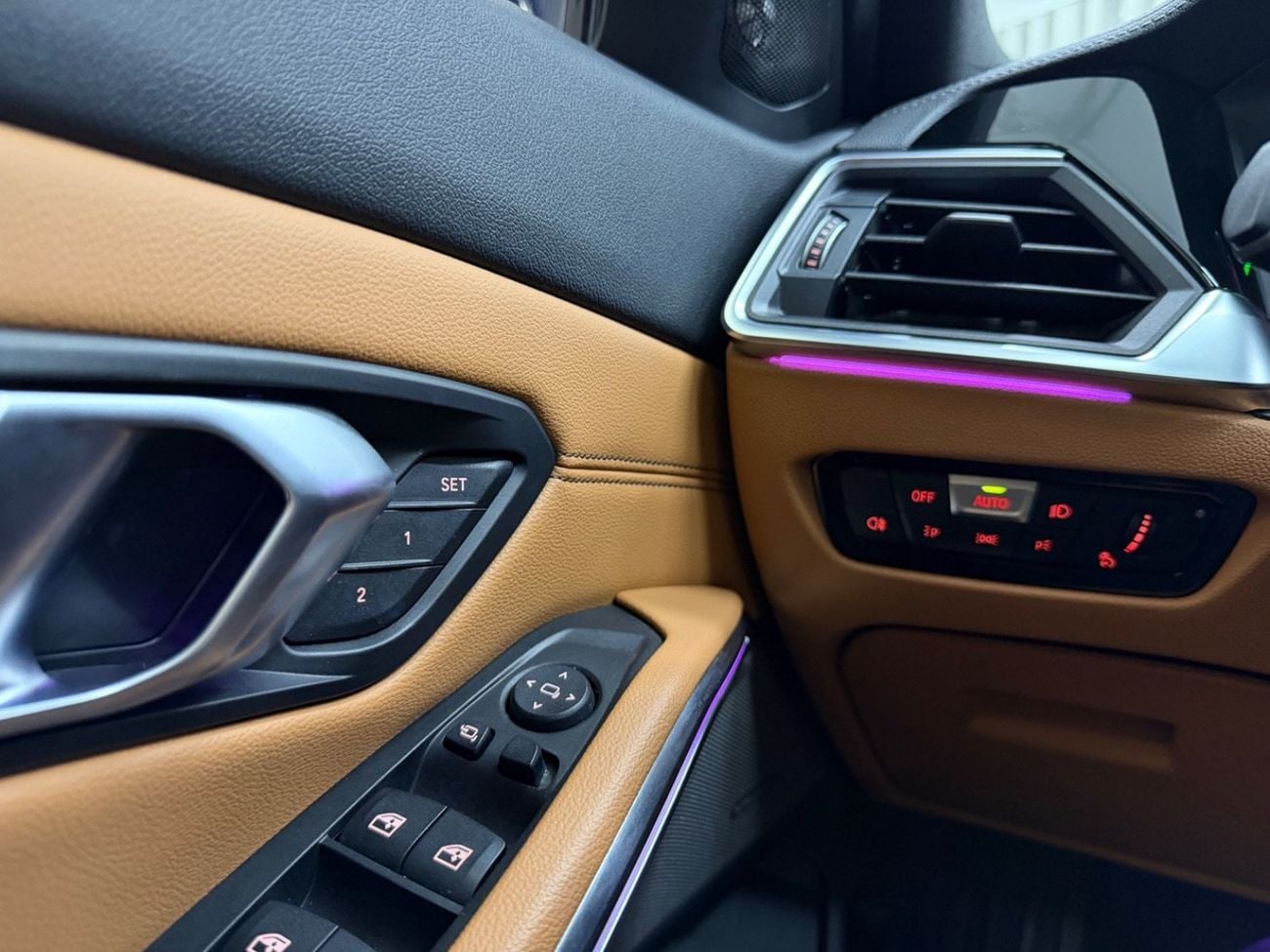 BMW 330i LUXURY LINE