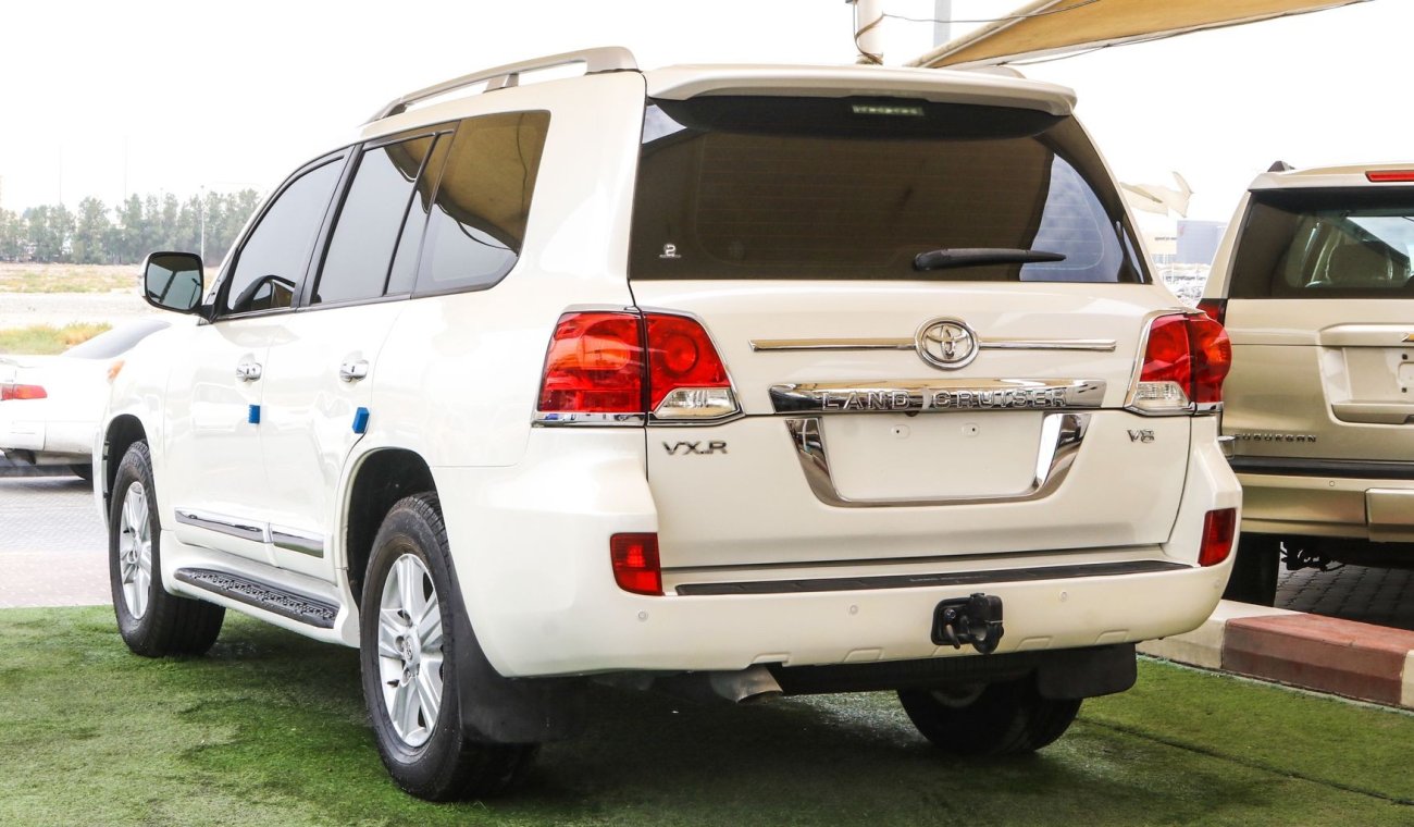 Toyota Land Cruiser VXR V8