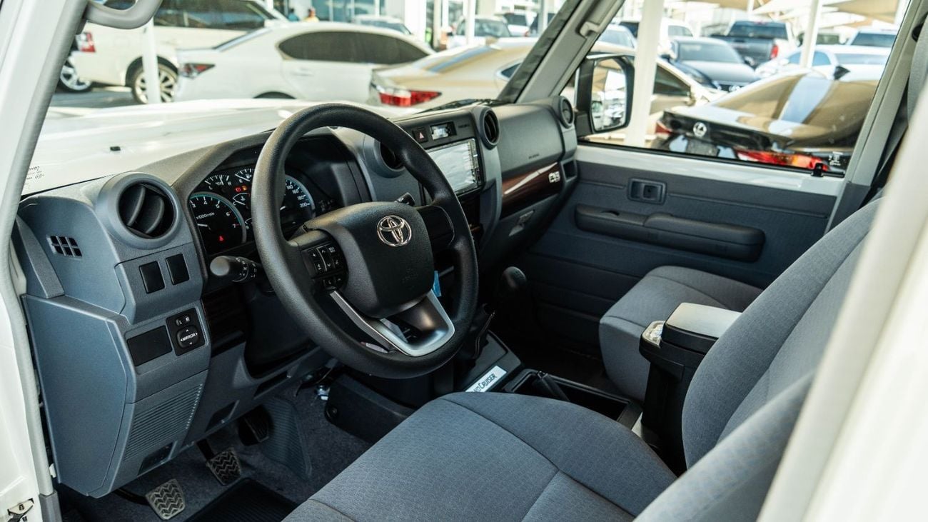 تويوتا لاند كروزر 70 LC 76 || 4.0 || MT || 2024