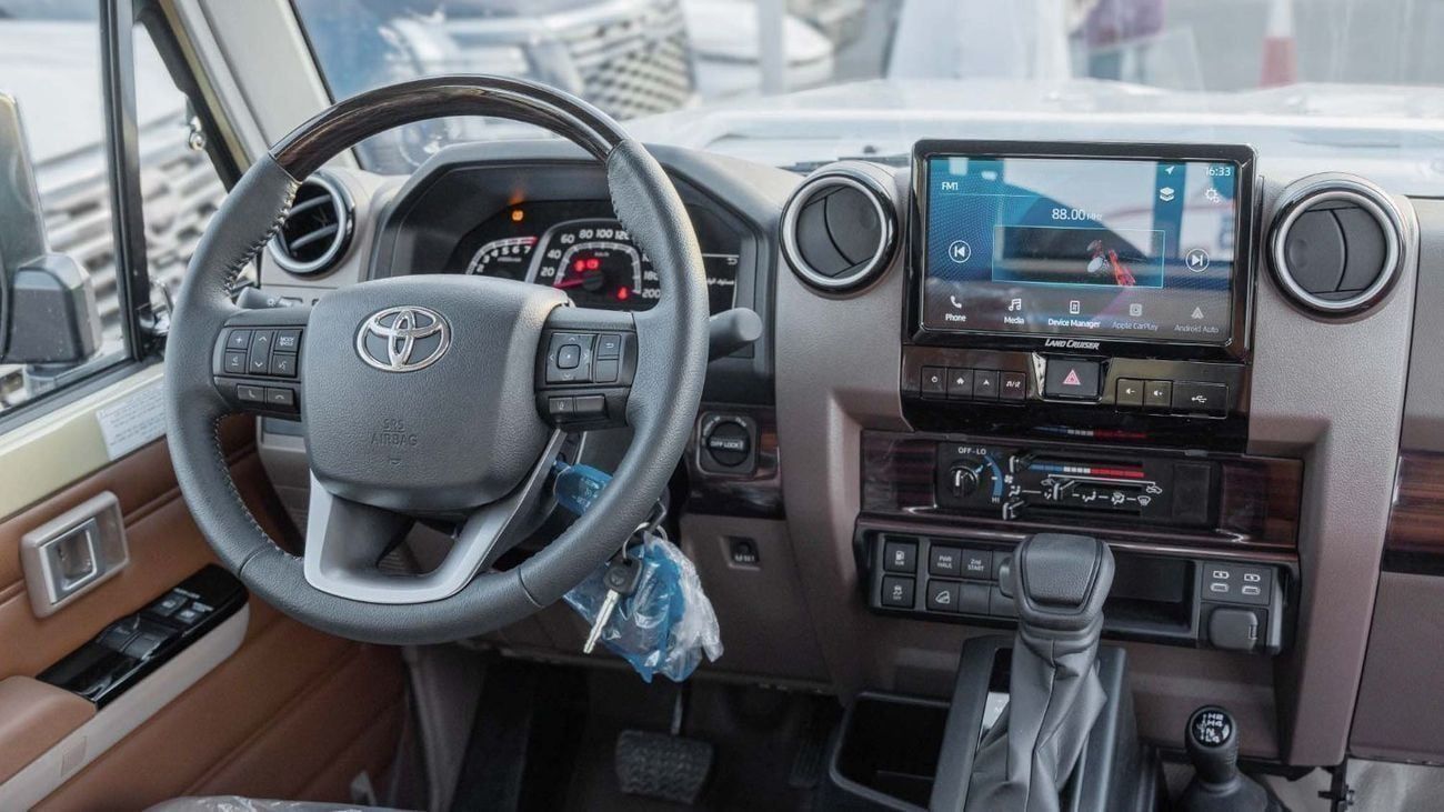تويوتا لاند كروزر بيك آب 2025 Toyota Land Cruiser LC 79 2.8L SC AT Diesel Full Option (Beige)