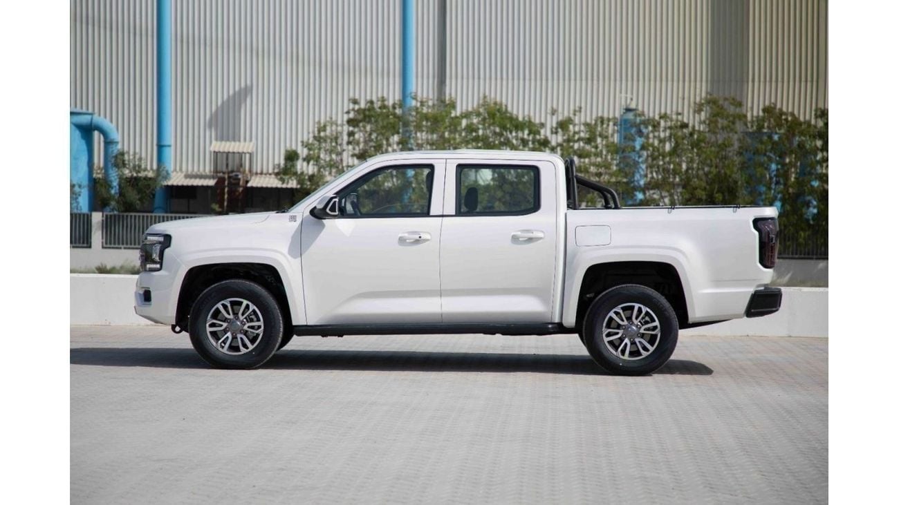 JMC Grand Avenue 2024 JMC Grand Avenue 2.3 DV 4X4 - White Pearl Inside Black & White | Export Only