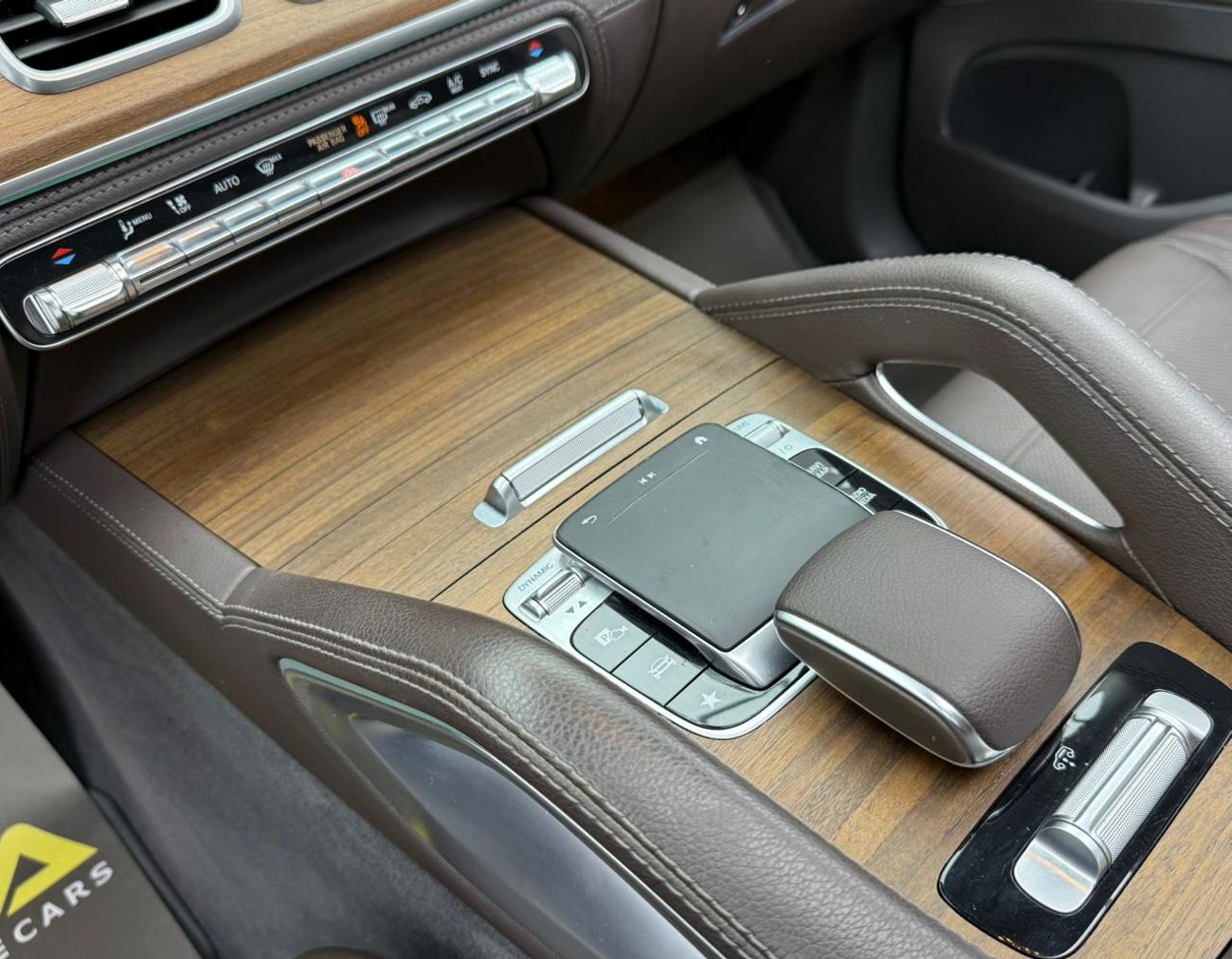 مرسيدس بنز GLE 450 2020 Mercedes Benz GLE450 4MATIC, Warranty, Full Mercedes Service History, Fully Loaded, GCC