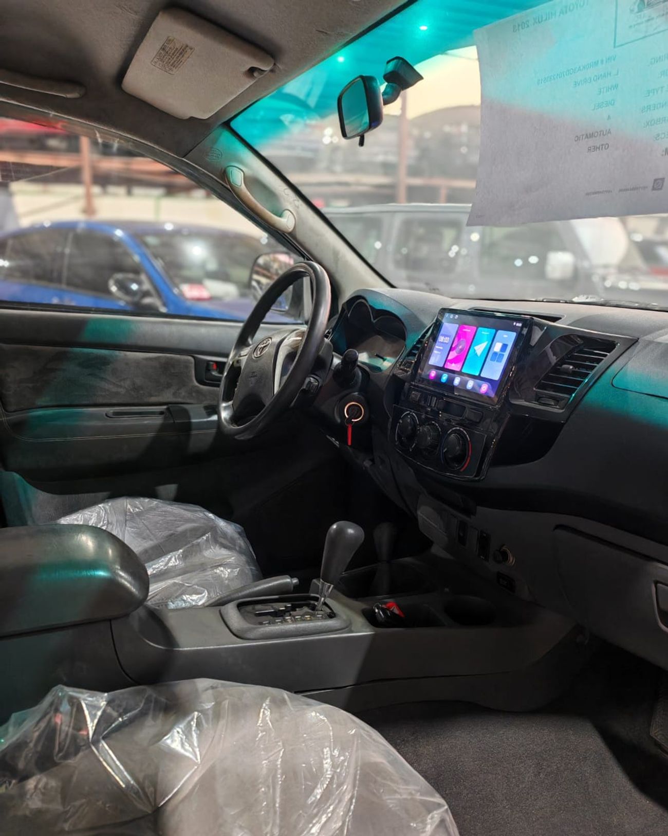 تويوتا هيلوكس V4 DIESEL RIGHT HAND