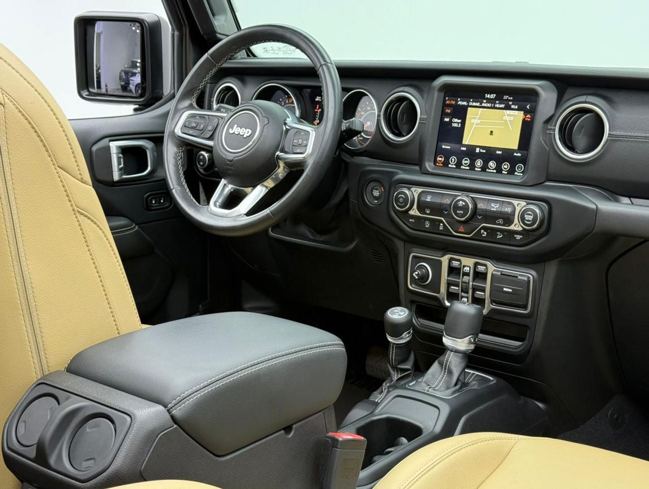 Jeep Wrangler Unlimited Unlimited Sahara 3.6L 2019 Jeep Wrangler Unlimited Sahara ,Warranty ,Full Service History ,GCC