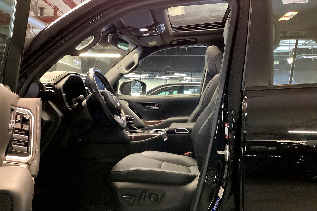 تويوتا لاند كروزر GXR | شامل الضمان | 0 ﺪﻔﻋﺓ ﺃﻮﻟﻯ