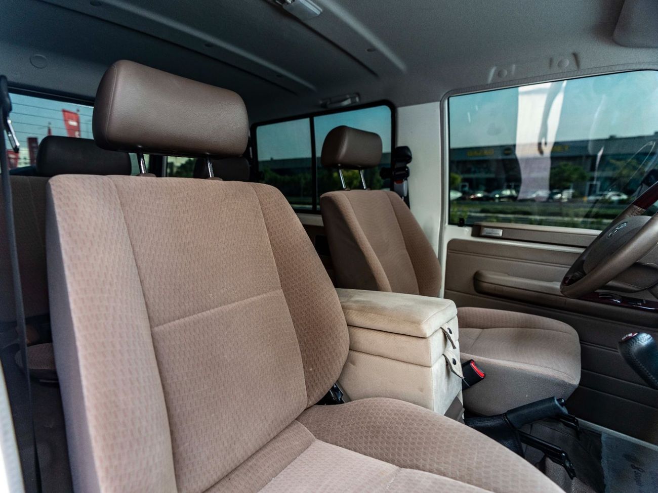 Toyota Land Cruiser 70 LC 70 Series 2DR (Manual)