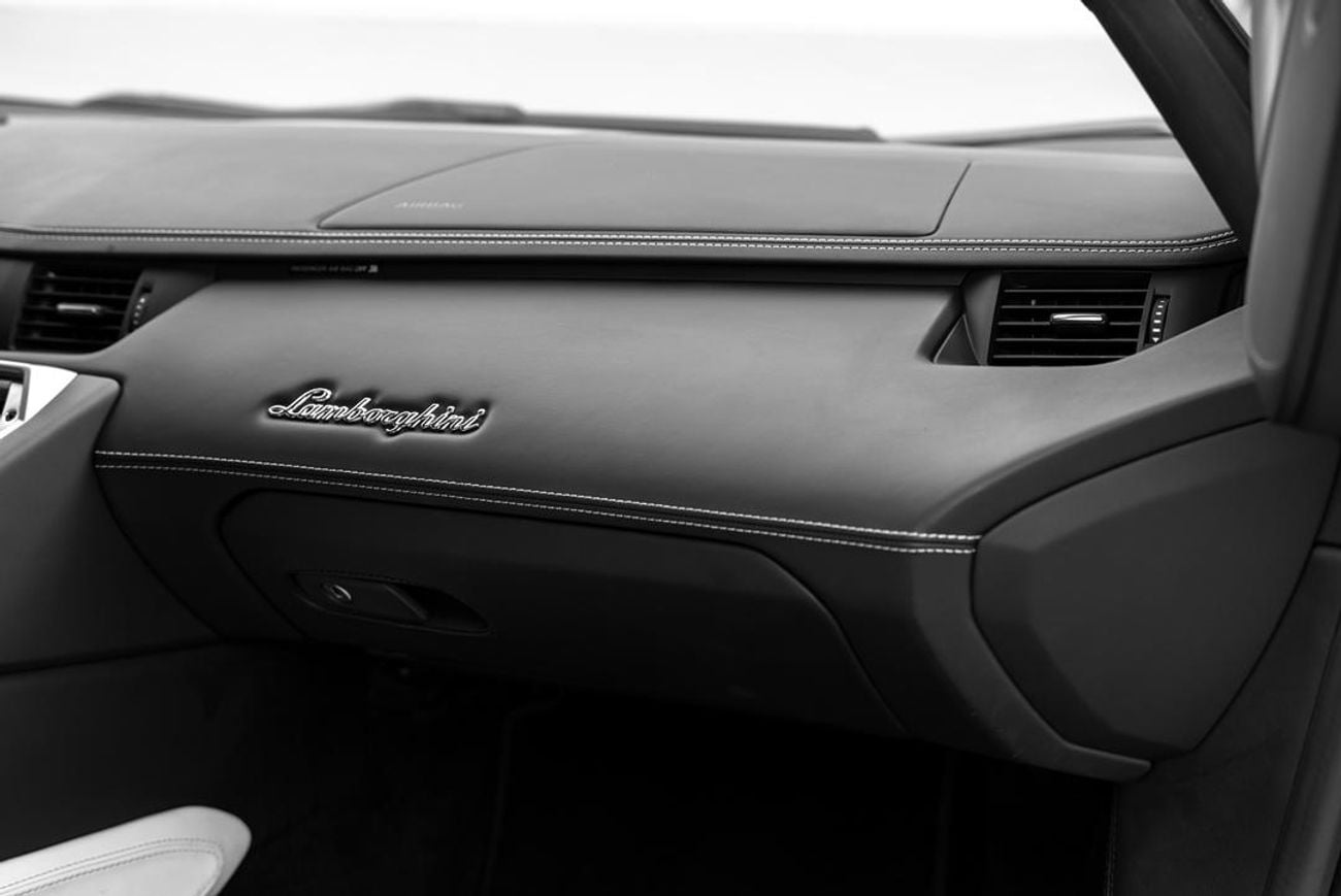 Lamborghini Aventador Roadster LP700 Roadster