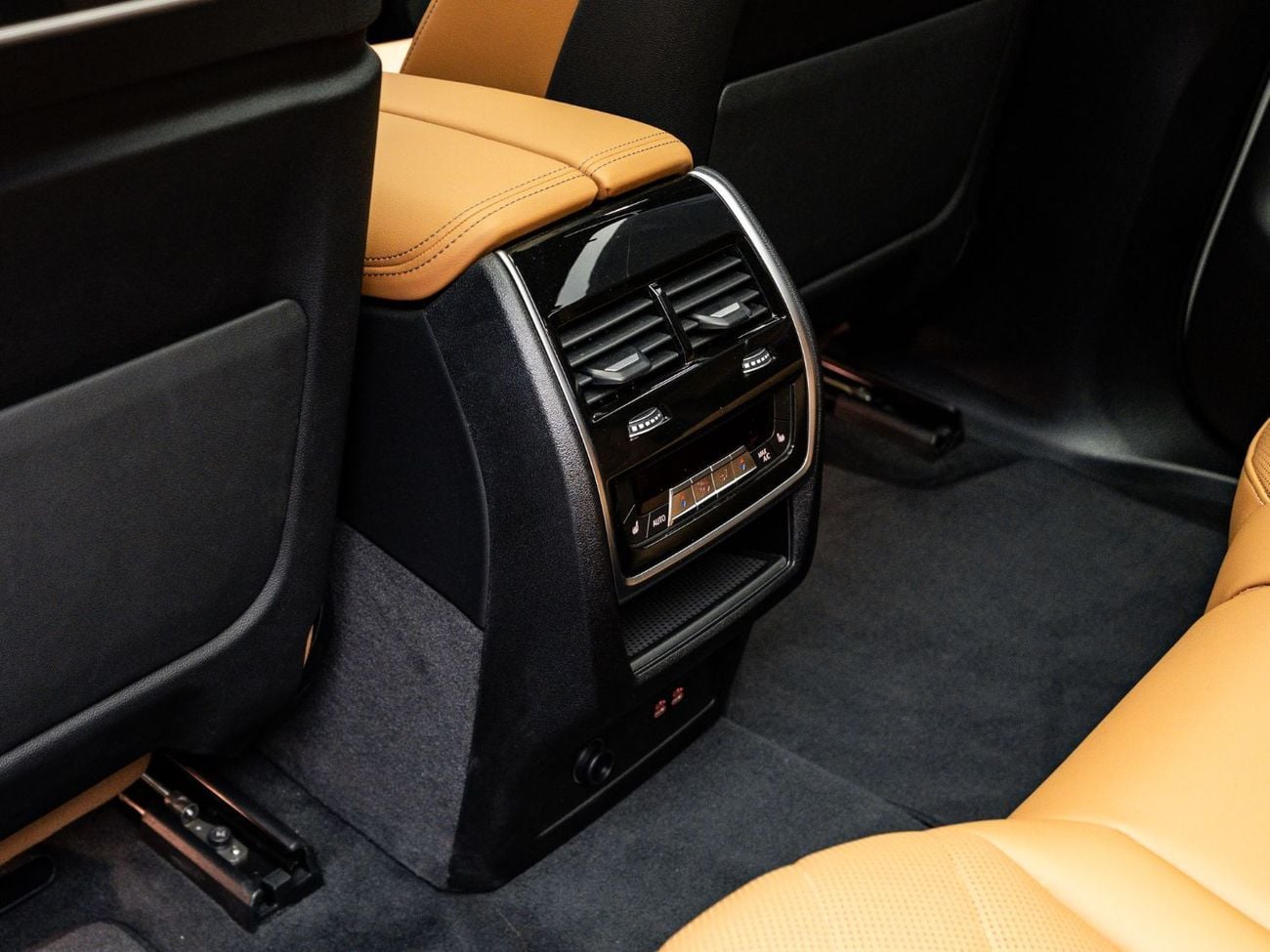 BMW X5 Exclusive Extended Eid Offer - Limited Time Only! 2030 BMW Warranty + Service, GCC