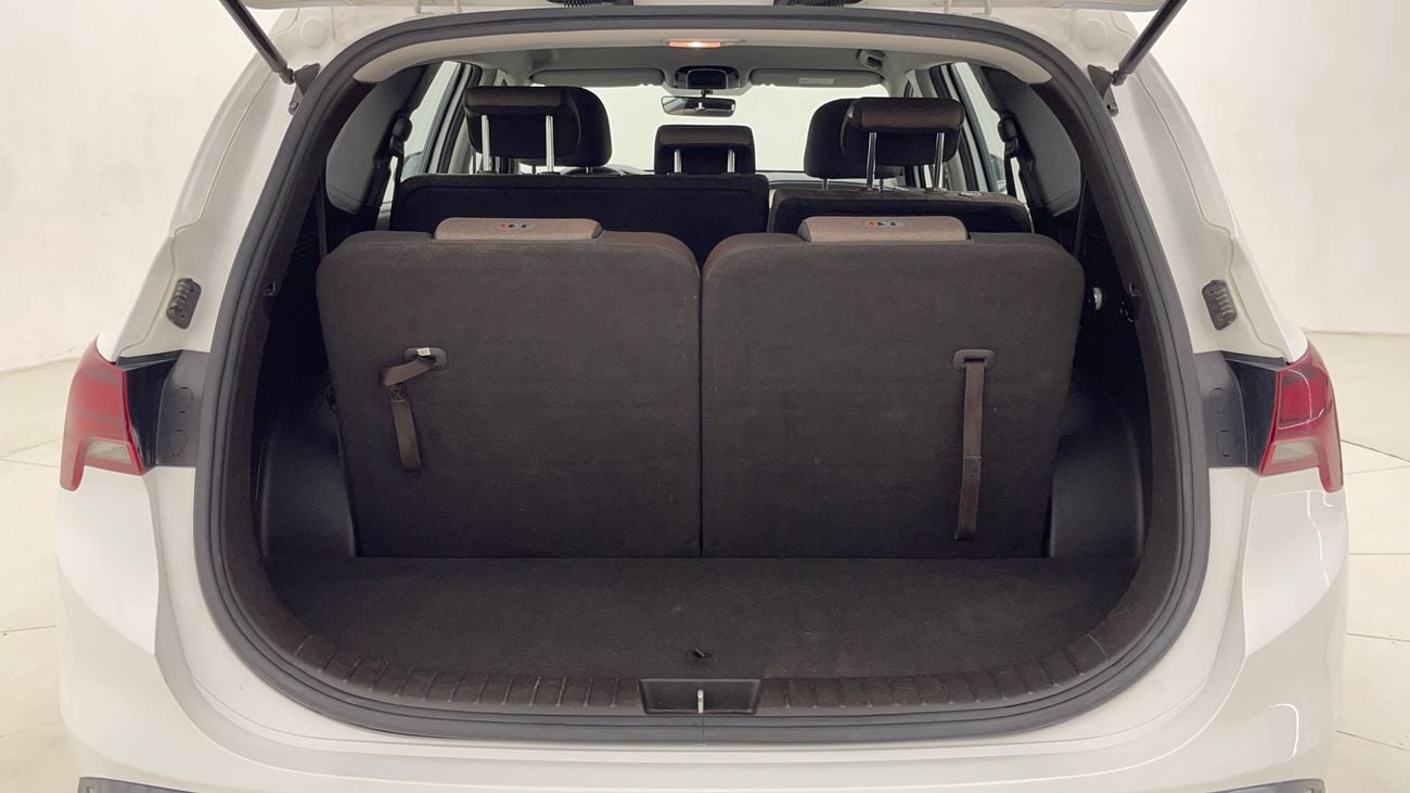 Hyundai Santa Fe Smart 2.4L 2023 SMART | AED 1002/Month | 0 DP | 30 Day Return | Warranty