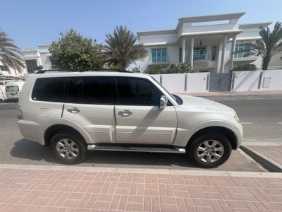 Mitsubishi Pajero GLS Highline 3.5L (186 HP)