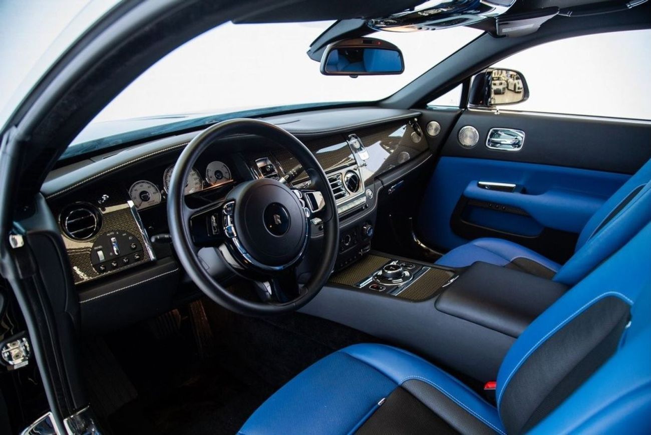 رولز رويس واريث بلاك بادج