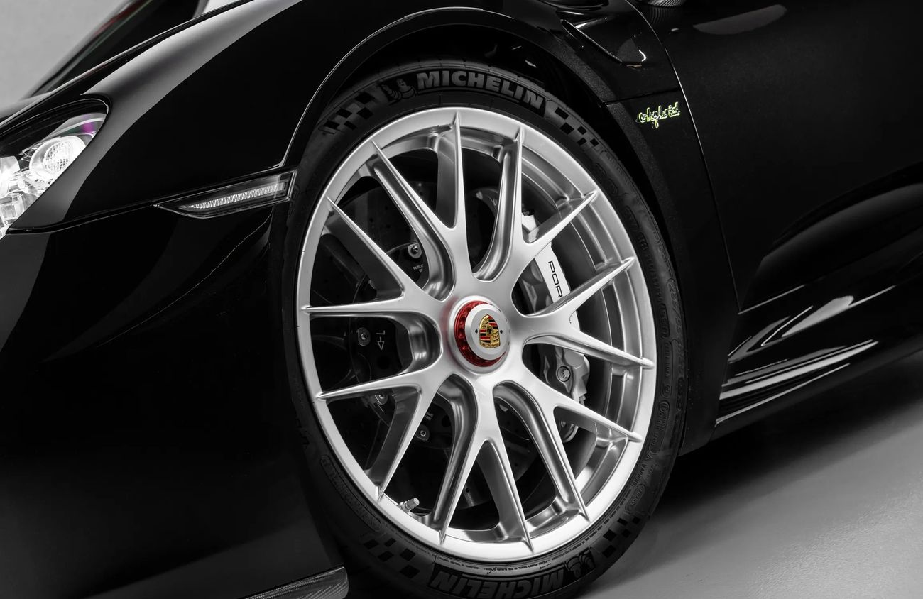 Porsche 918 Spyder 4.6L V8 N/A Engine + eMotor