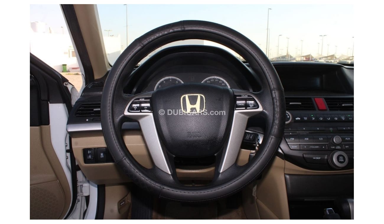 هوندا أكورد هوندا أكورد 2012 خليجي بحالة ممتازة بدون حوادث