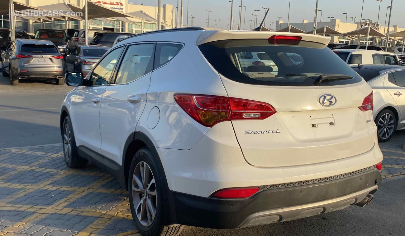 Hyundai Santa Fe خليجي 4*4 GCC