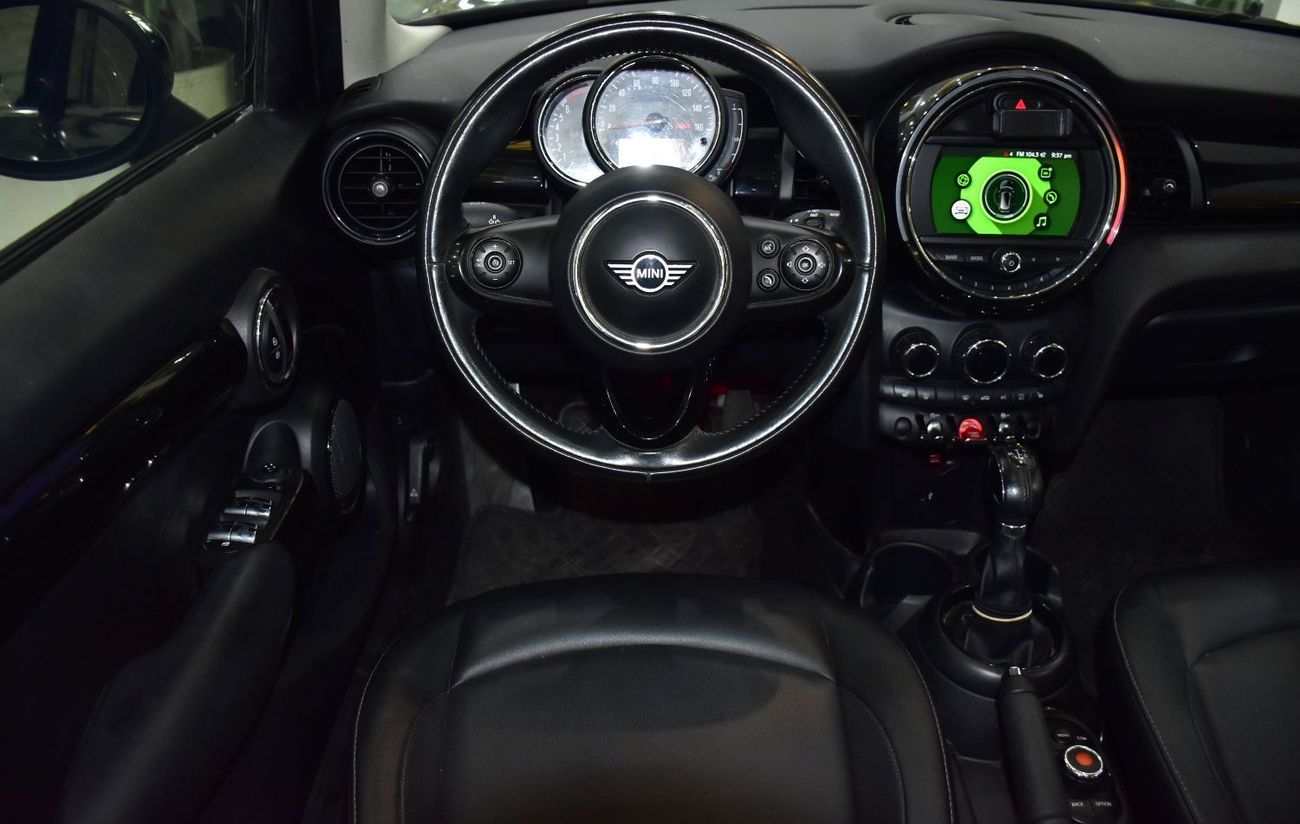 Mini Cooper EXCELLENT DEAL for our Mini Cooper ( 2019 Model ) in Green Color American Specs