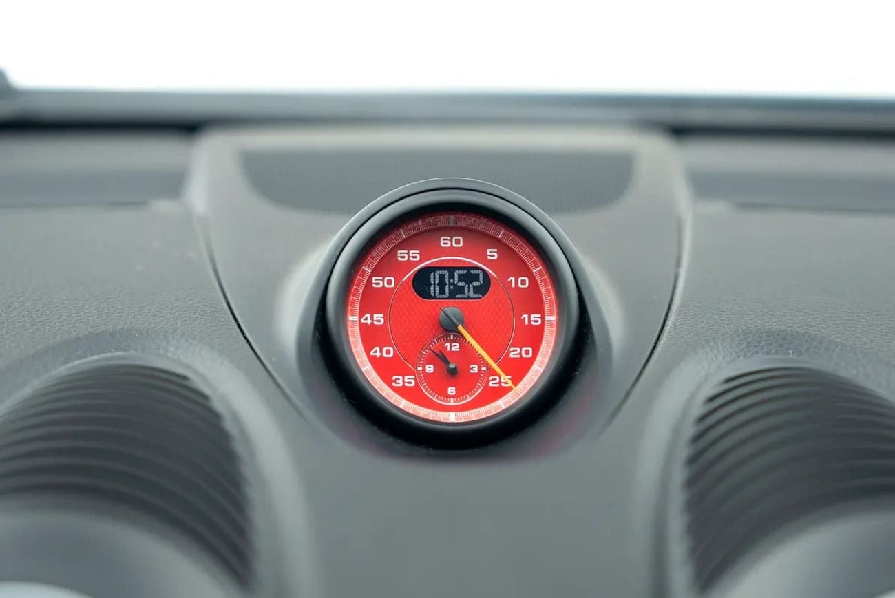 بورش كايمان 718 GT4 RS GCC | LOW MILEAGE
