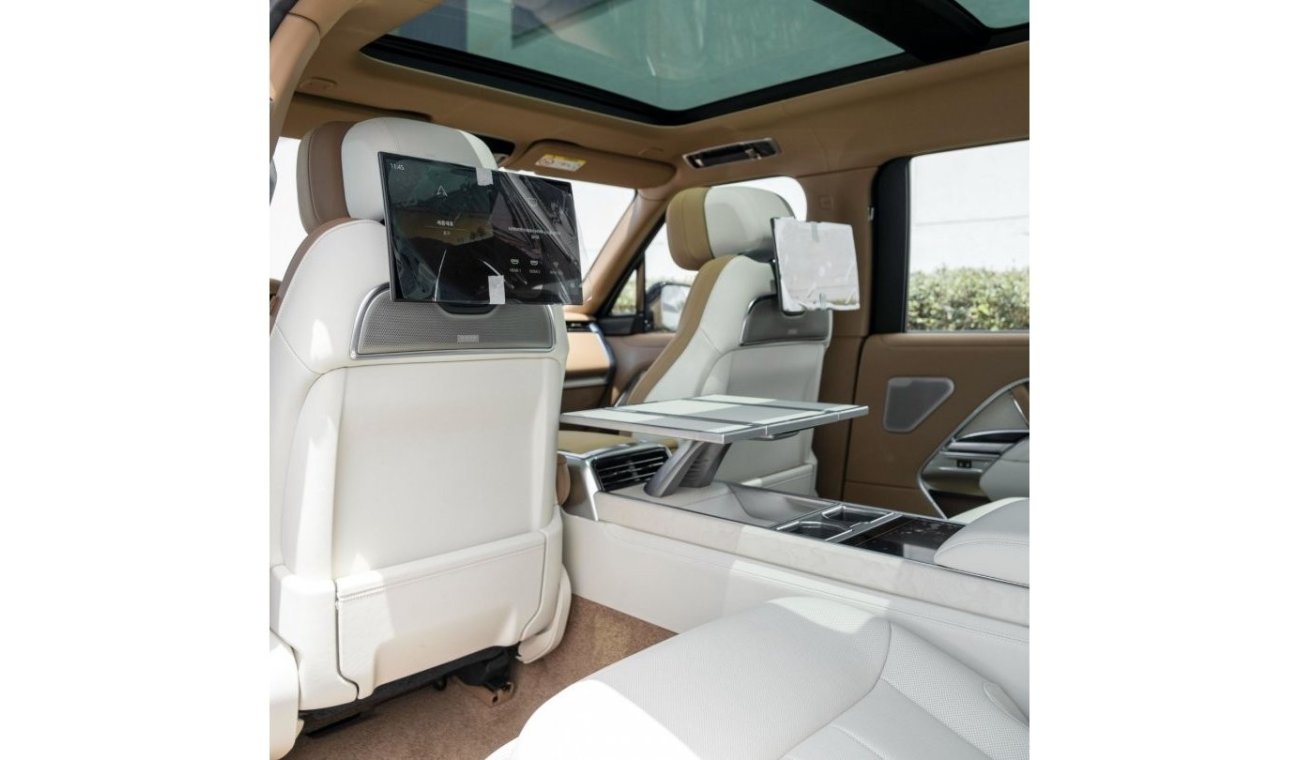 New Land Rover Range Rover SVAutobiography Full Option With Table And