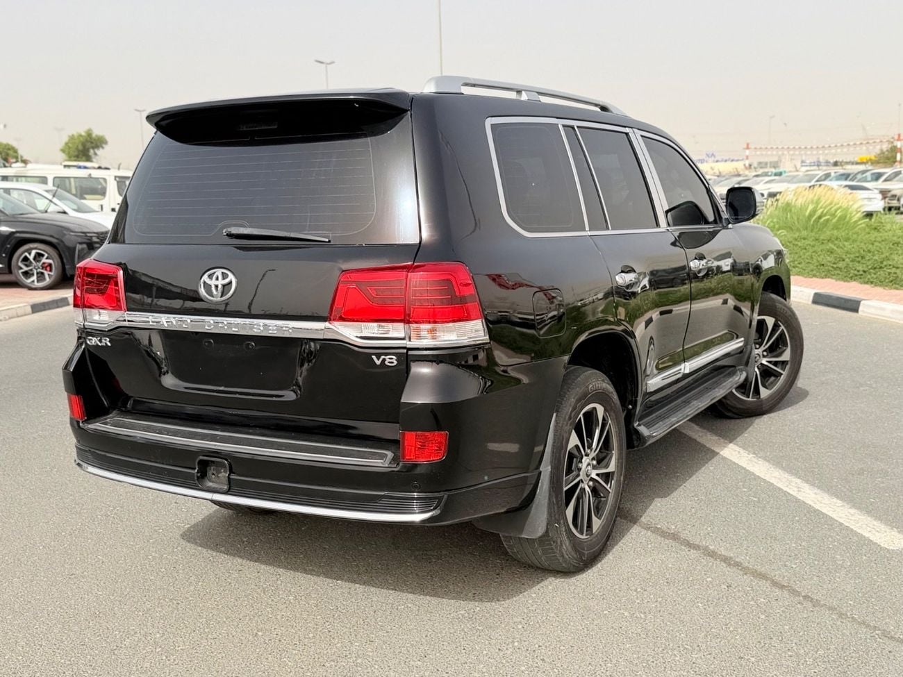 تويوتا لاند كروزر Toyota landcuriser GXR V8 Diesel 2015 facelifted 2021 black automatic