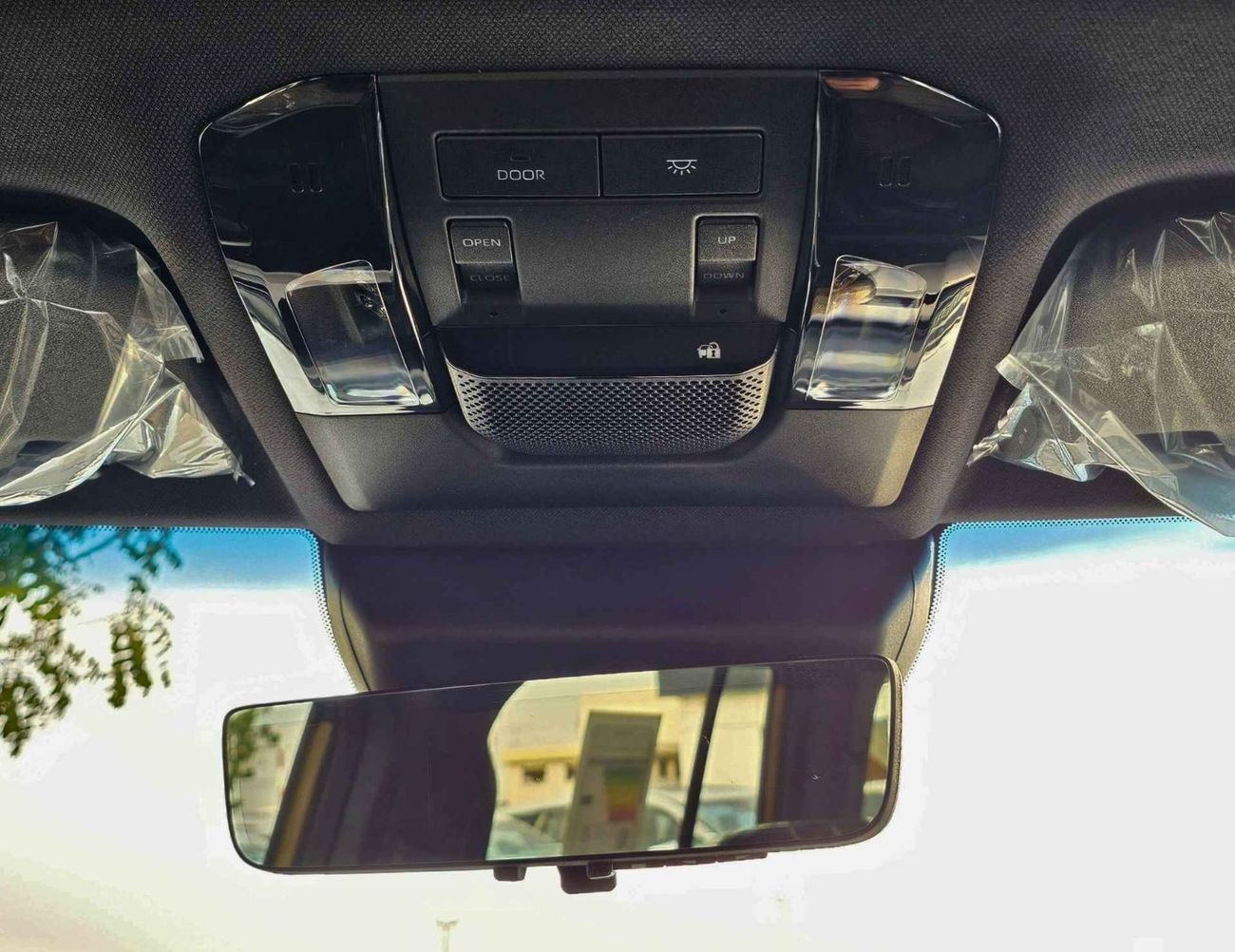 تويوتا برادو TURBO ADVENTURE DUAL TONE / 2.4L PETROL A/T V4 / HIGH OPTION WITH RADAR (CODE # PADV1T )