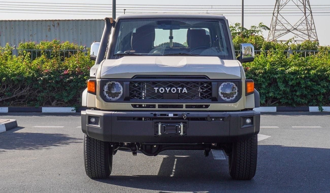 Toyota Land Cruiser Pick Up LX 4.0L V6 A/T