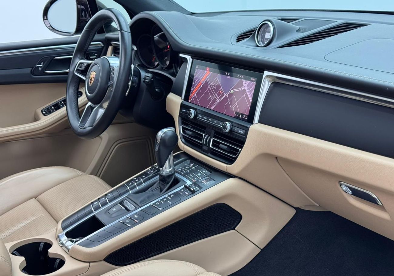 Porsche Macan Std 2.0L (252 HP) 2019 Porsche Macan, Full Service History, 1 Year Warranty, Excellent Condition, GC