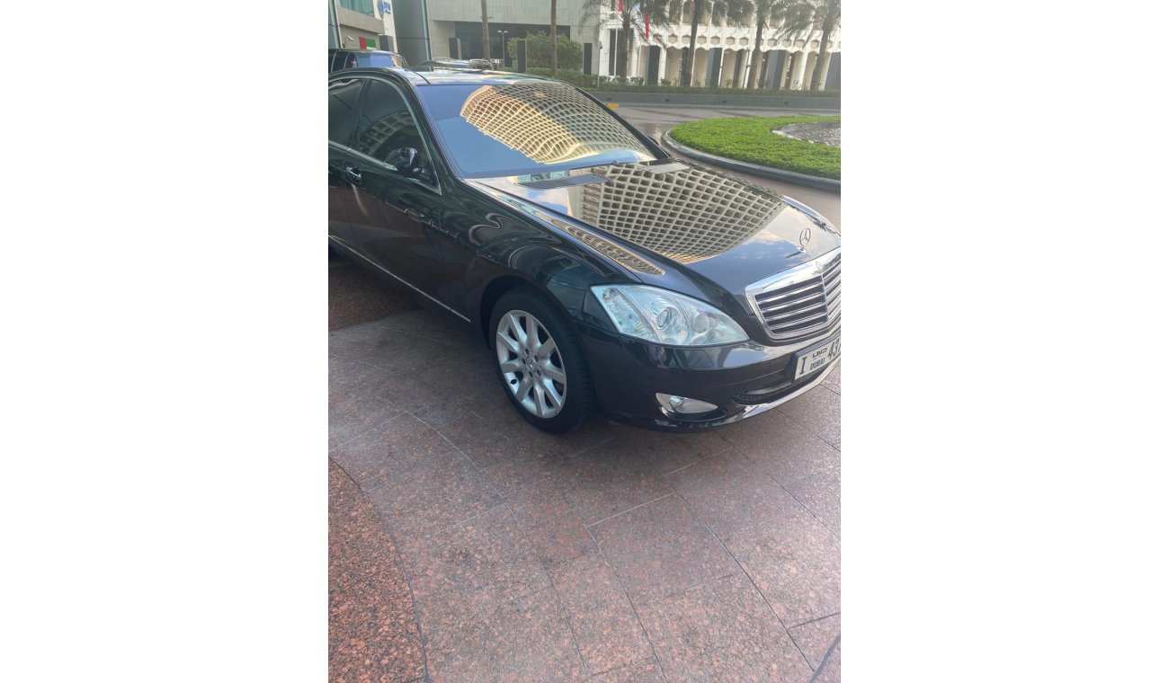 مرسيدس بنز S 350 مرسيدس 350S خليجي مالك اول فل اوبشن كامره خلفيه وبانروما حساسات امي خلفي رنكات