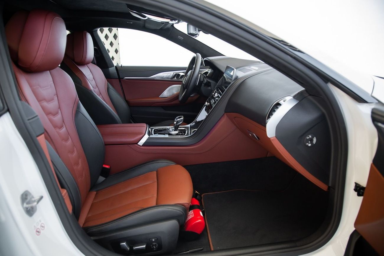 بي أم دبليو M850i