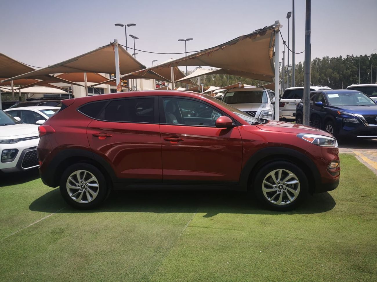Hyundai Tucson GL Plus 2.0L
