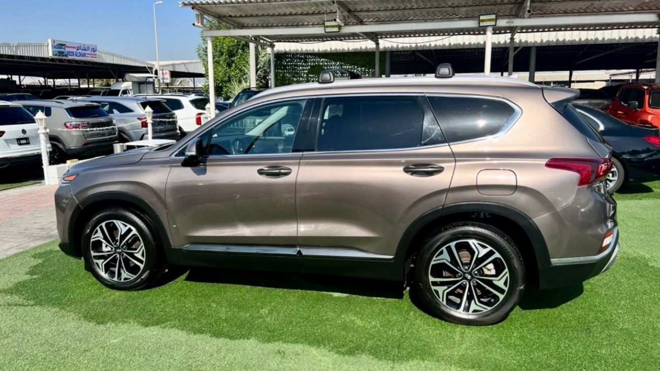 Hyundai Santa Fe Limited Hello car has a one year mechanical warranty included and bank finance