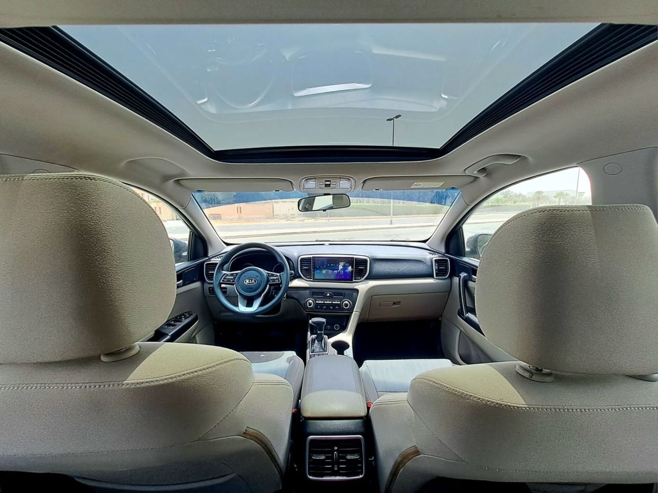 Kia Sportage LX 1.6L FWD 860-Monthly l GCC l Panoramic, Cruise, 1.6L l Accident Free