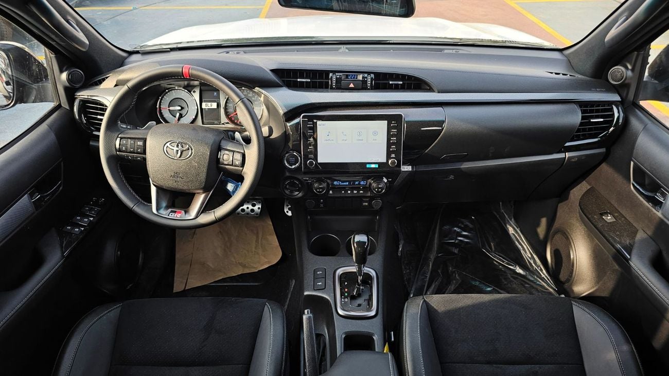تويوتا هيلوكس GR SPORT HILUX D/C 4WD 2.8 DSL A/T EXL 2026