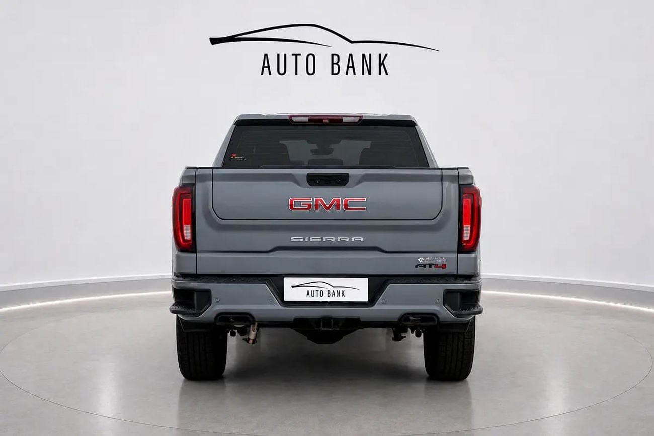 GMC Sierra 1500 CREWCAB AT4 | GCC Specs | Low Mileage | Off-Road Ready
