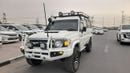 تويوتا لاند كروزر Right-Hand drive 3 door troop carrier V8 1VD diesel manual