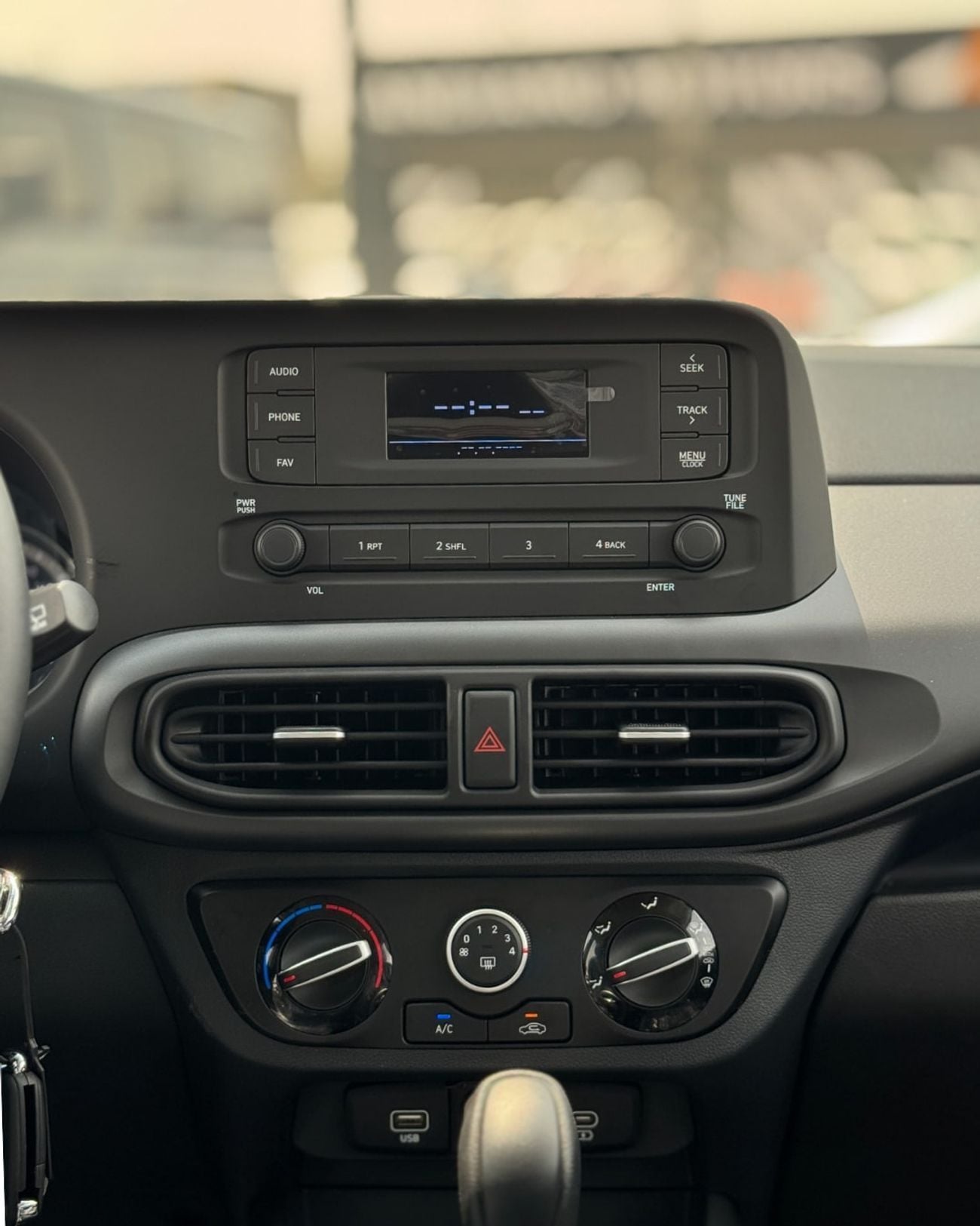 هيونداي جراند i10 SMART GRAND I10 (HATCHBACK ) 1.2L SILVER COLOR - BASIC