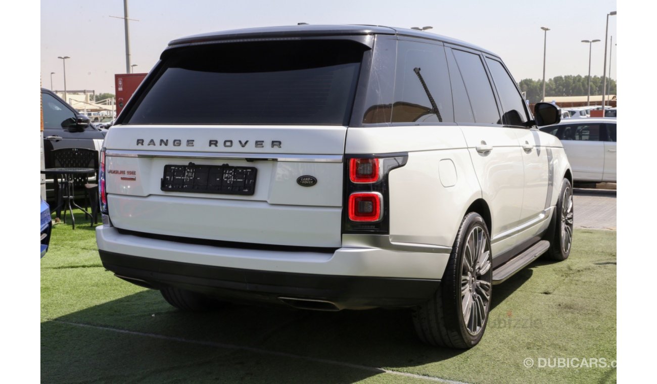 Land Rover Range Rover Vogue HSE Gcc first owner top opition cheap orginal 2020