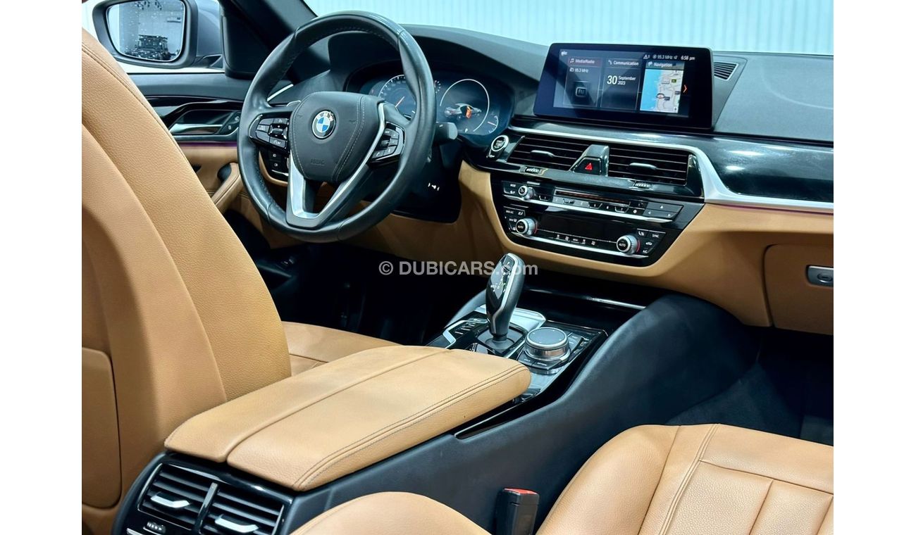 BMW 520i 2019 BMW 520i Exclusive Plus, May 2024 BMW Warranty & Service Contract, Full Options, GCC