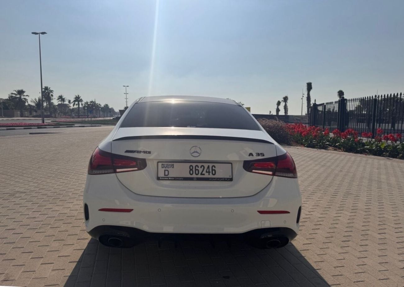 Mercedes Benz A35 AMG 4MATIC PREMIUM