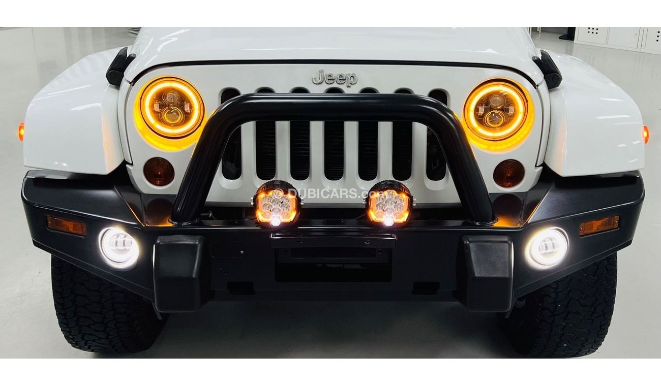 Jeep Wrangler Sahara GCC .. Original Paint .. Perfect Condition .. V6